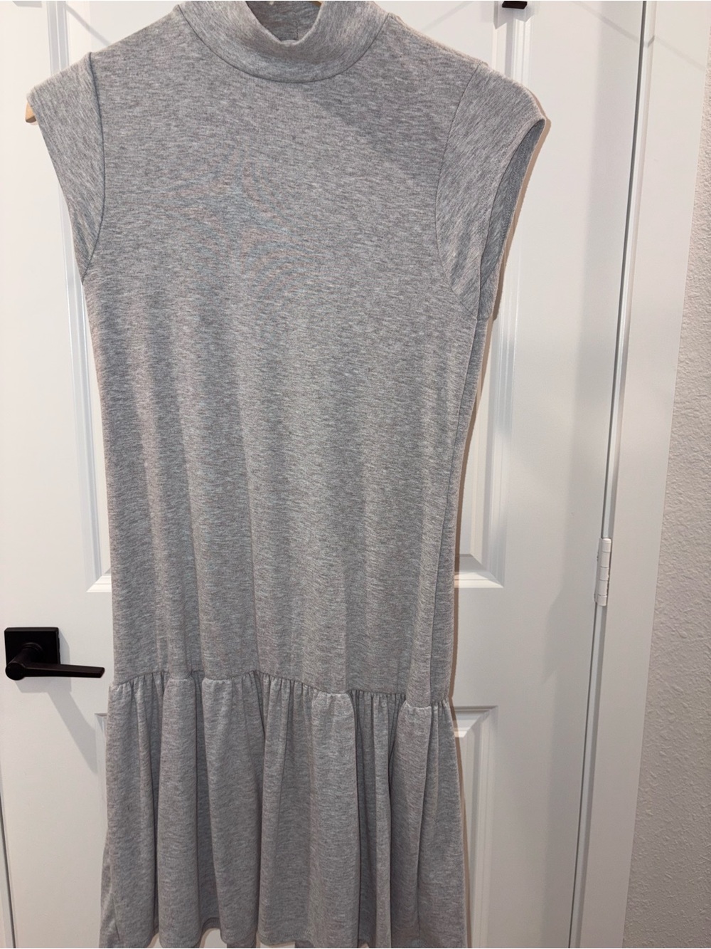 Gilli Gray Mock Neck Sleeveless Dress